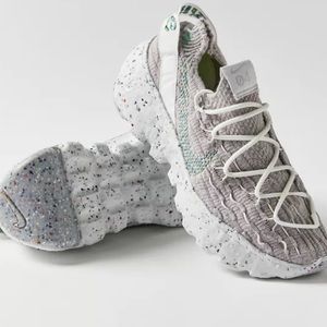 Nike Space Hippie 04 Sneakers